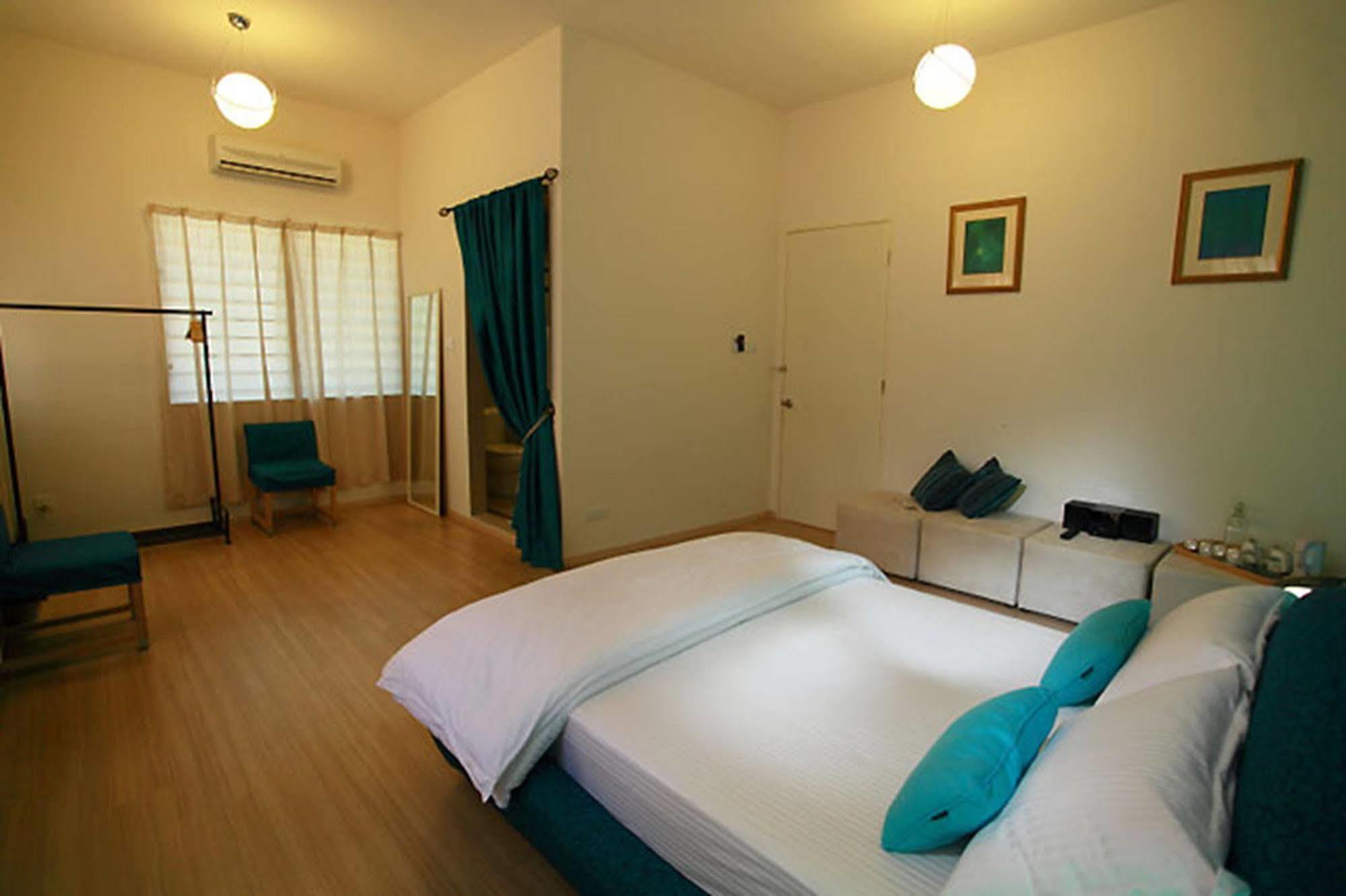 Chymes Hotel Tanjung Bungah  Exterior foto